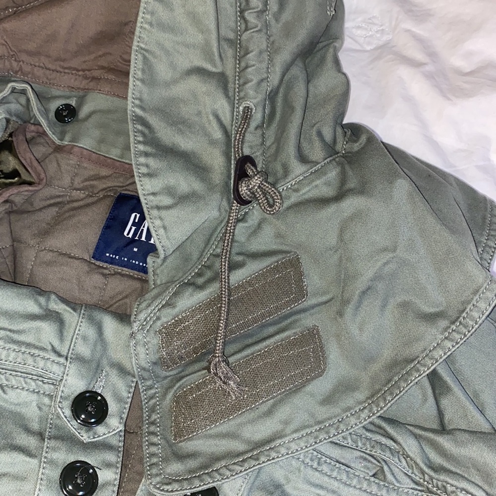 Gap Coat - Picture 9 of 9